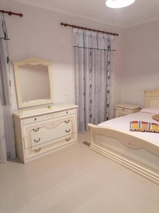 Villa Iliria Ripa Екстериор снимка